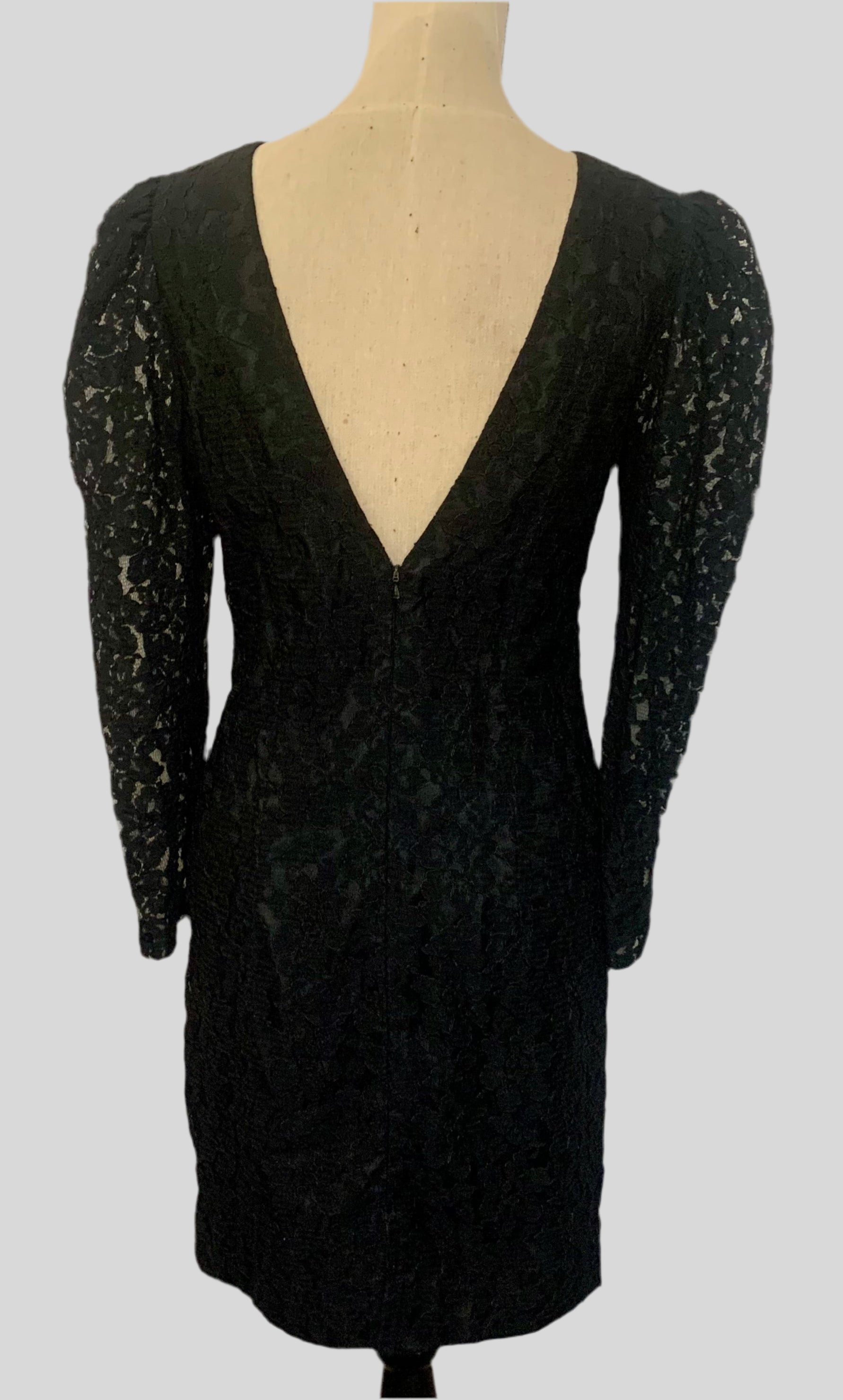Robe Noire - Dentelle