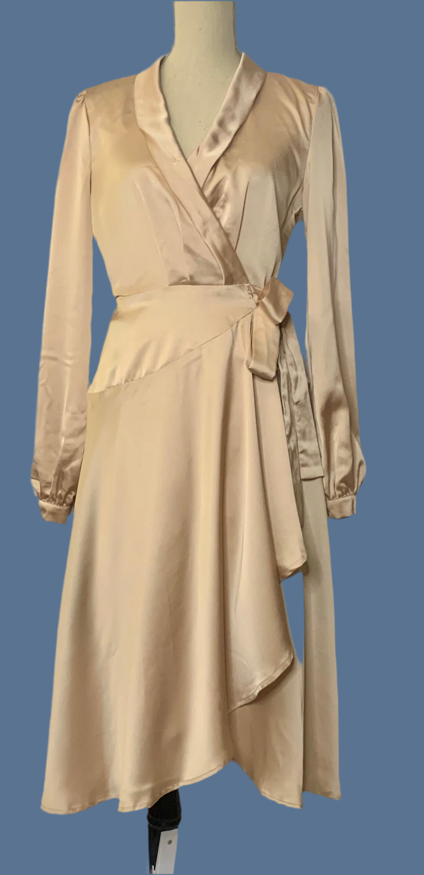 Robe portefeuille satinée - beige champagne Boohoo