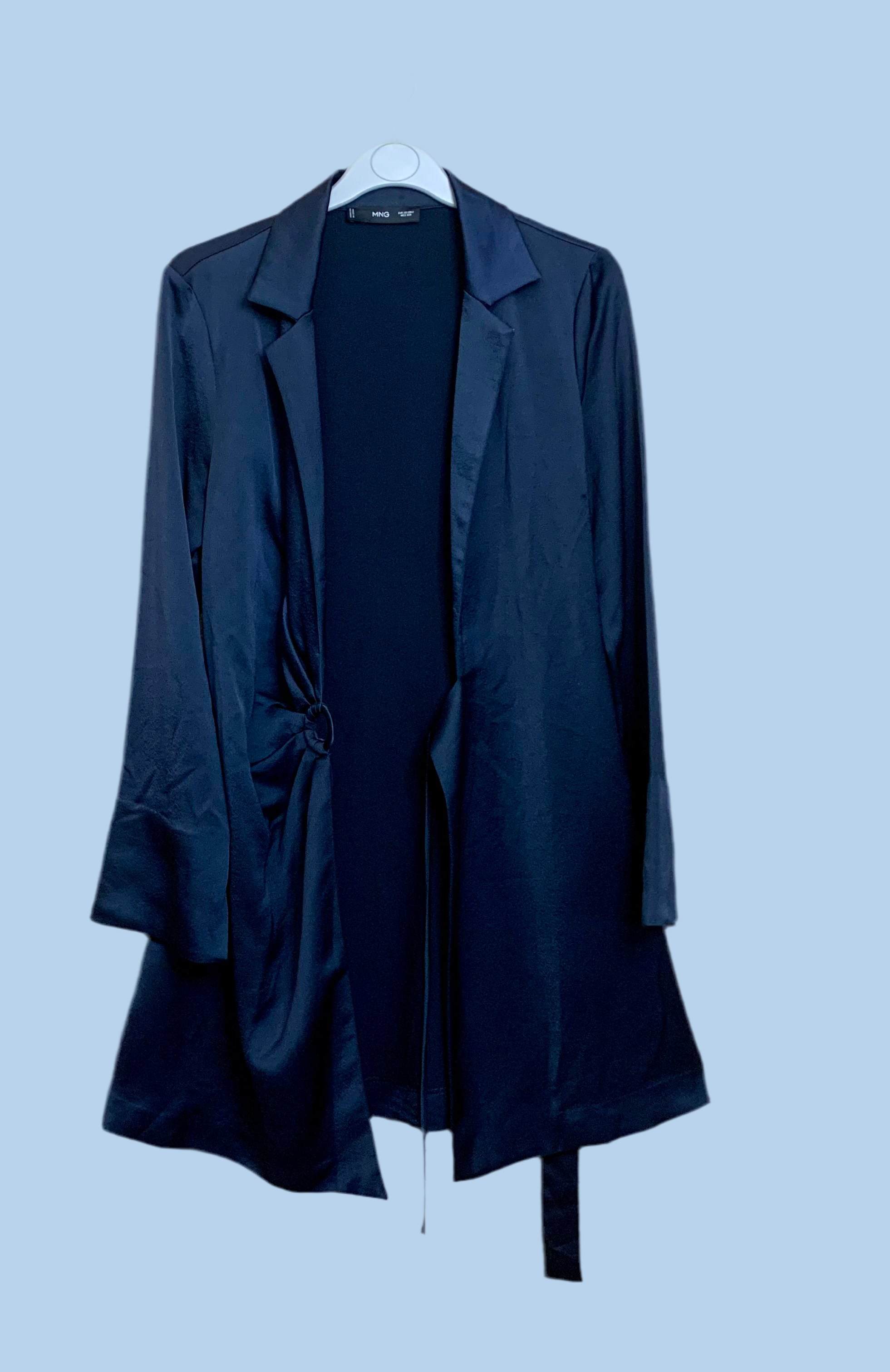 Robe portefeuille satinée bleu nuit – Mango