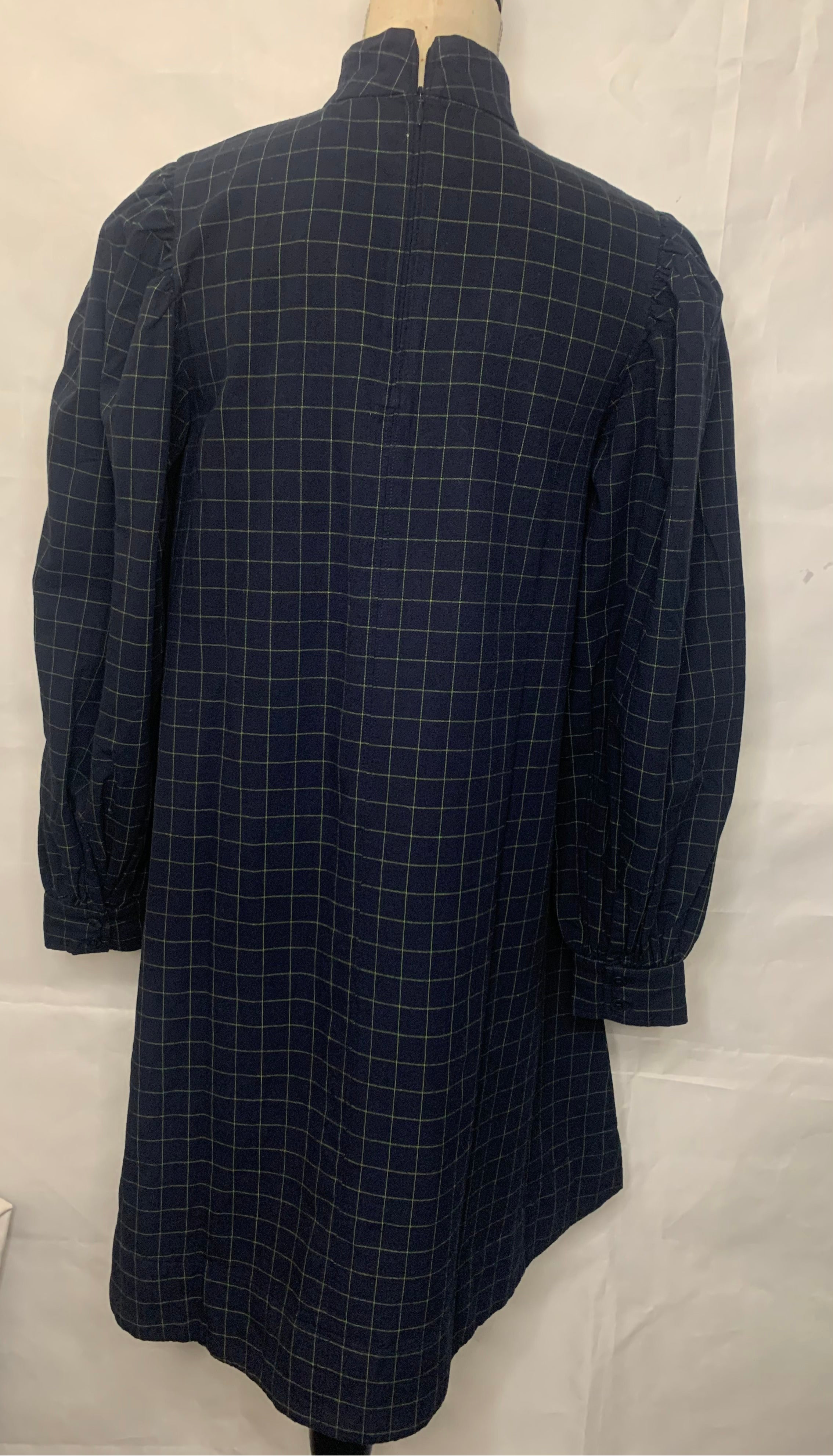 Robe Navy de Thinking Mu.