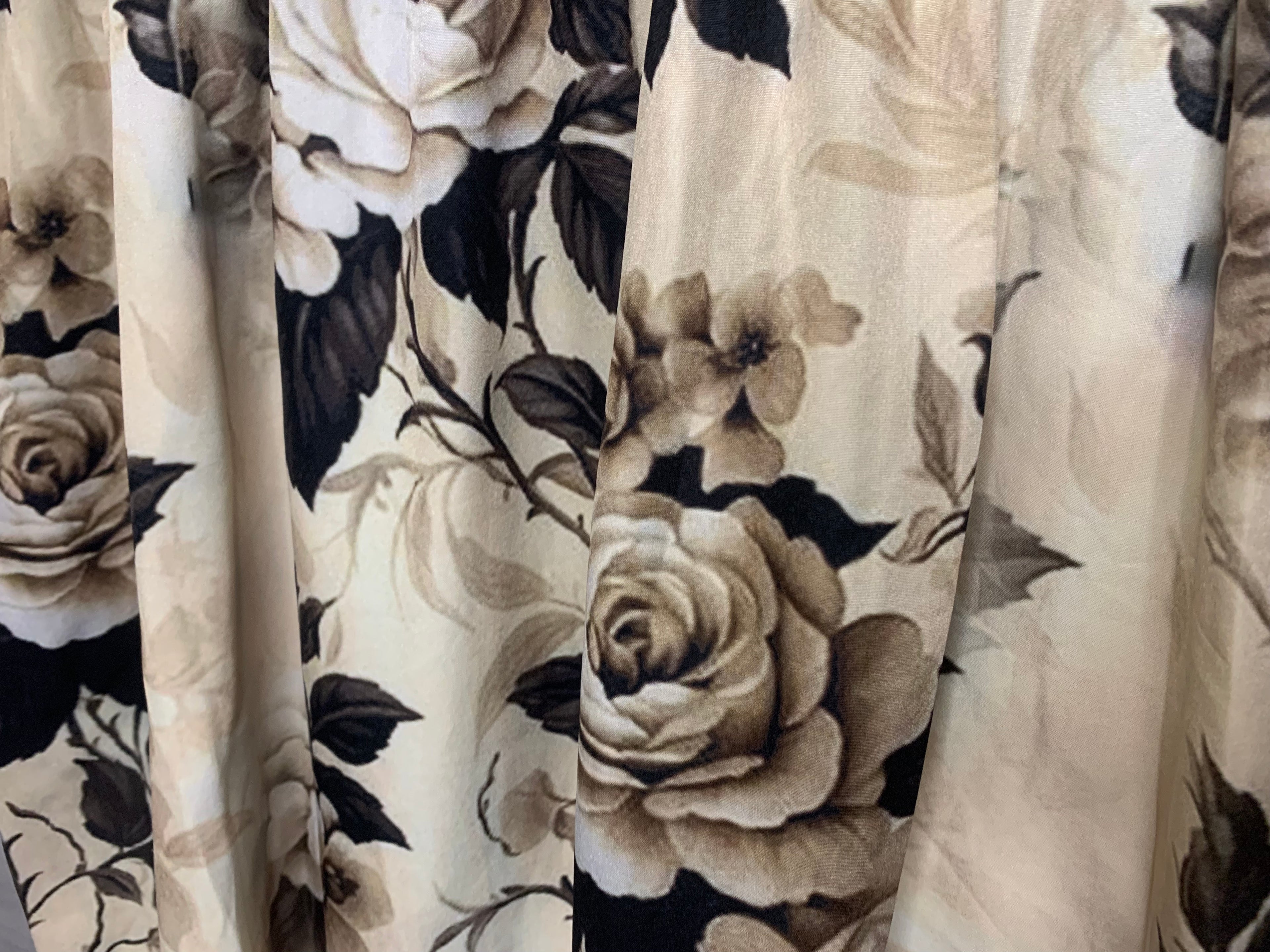 Robe vintage faite main à fleurs – Grande taille