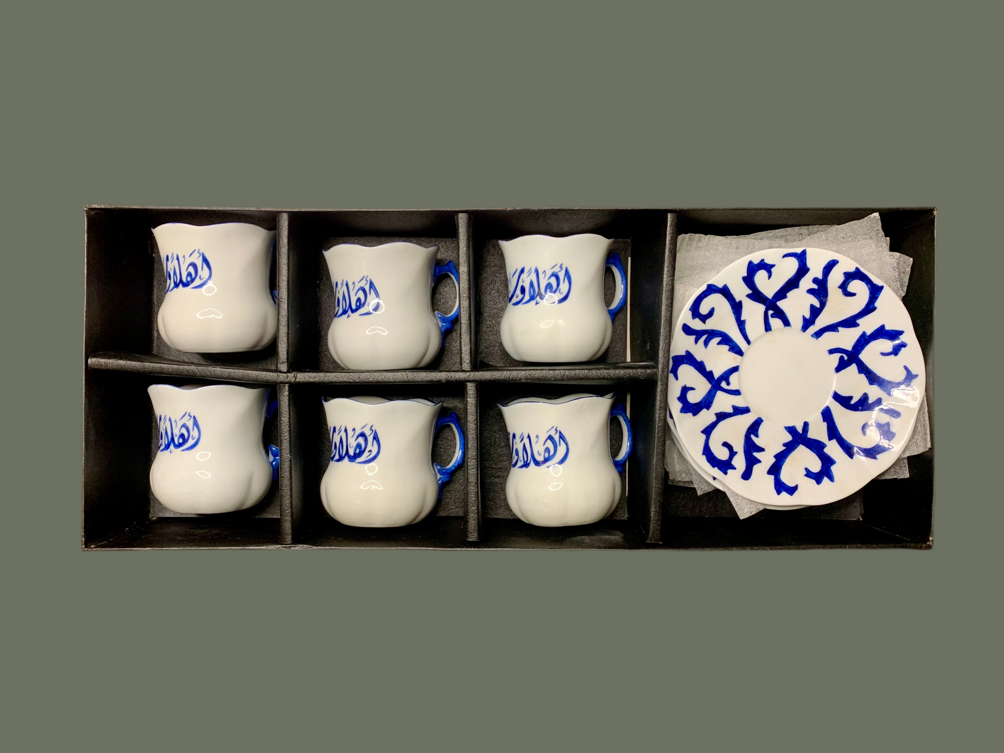 6 Tasses à Café en Porcelaine – Calligraphiées
