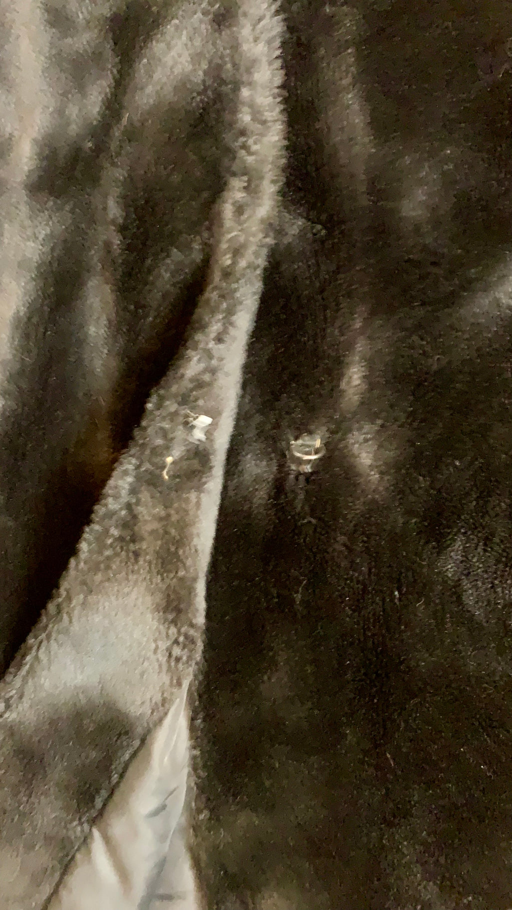 Manteau noir en fausse fourrure – Yessica