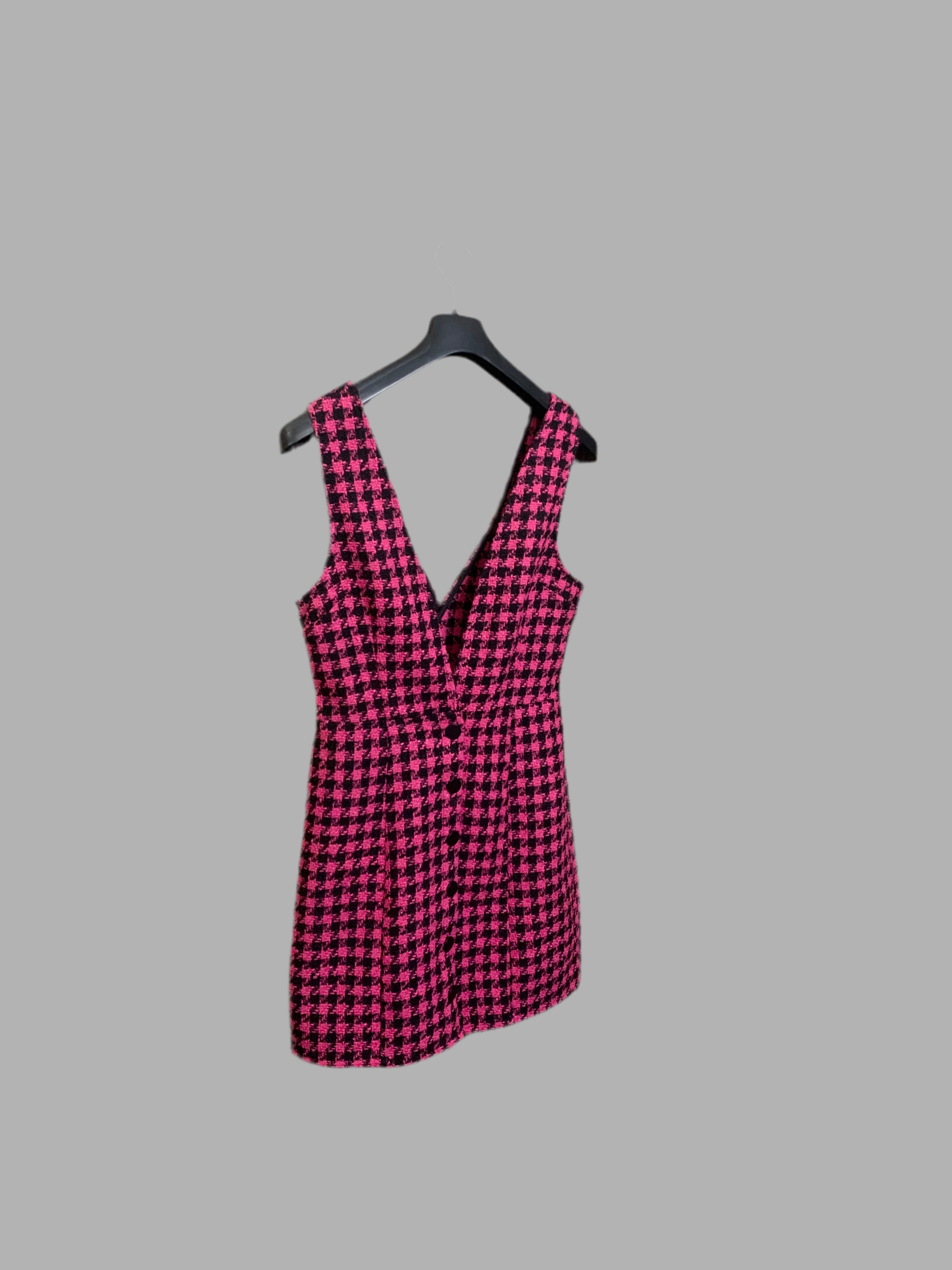 Robe courte pied-de-poule rose et noir