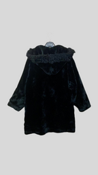 Manteau noir en fausse fourrure – Yessica