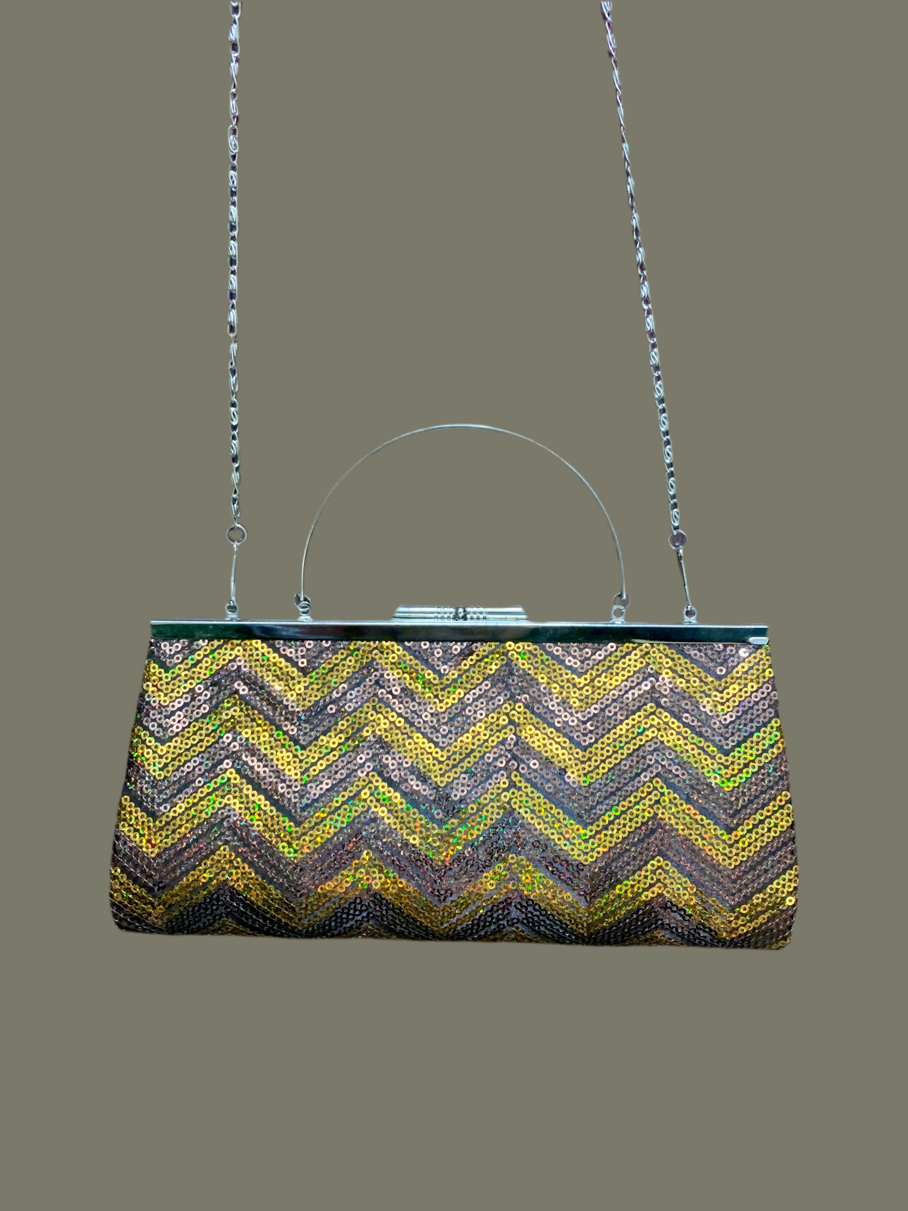 Sac pochette doré et marron à sequins – motif géométrique chevrons
