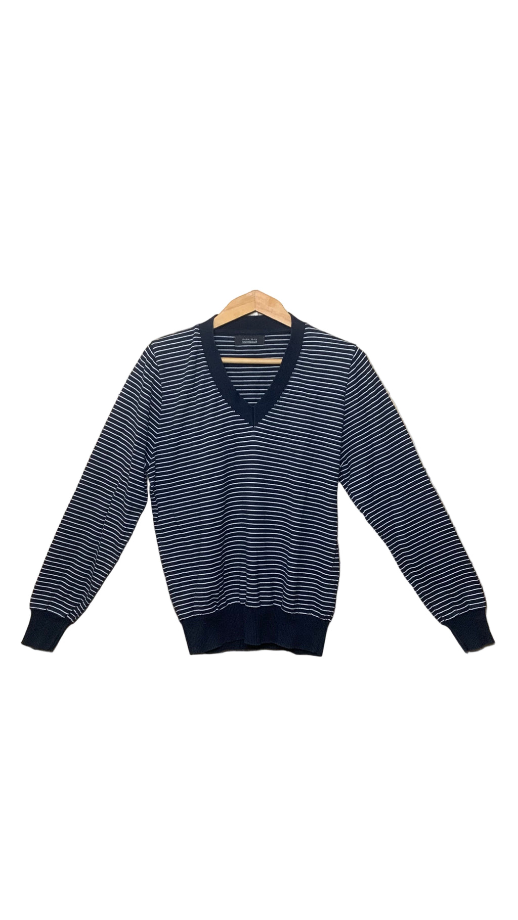 Pull col V bleu marine à rayures blanches – Zara Man