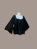 Blouse noire ajourée