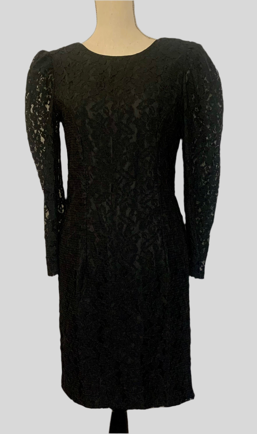 Robe Noire - Dentelle