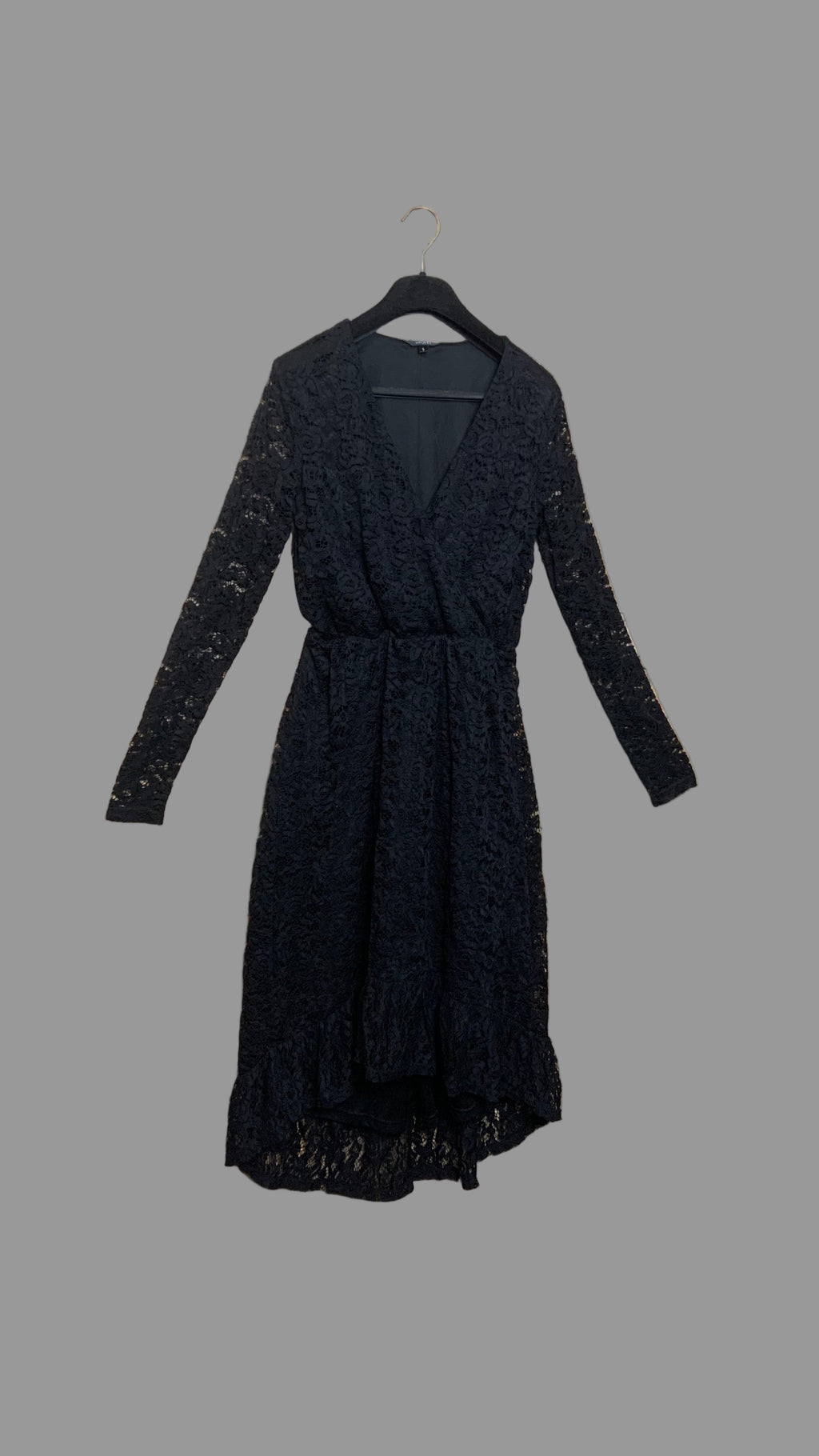 Robe noire en dentelle à volants – mbyM – Taille S / 36