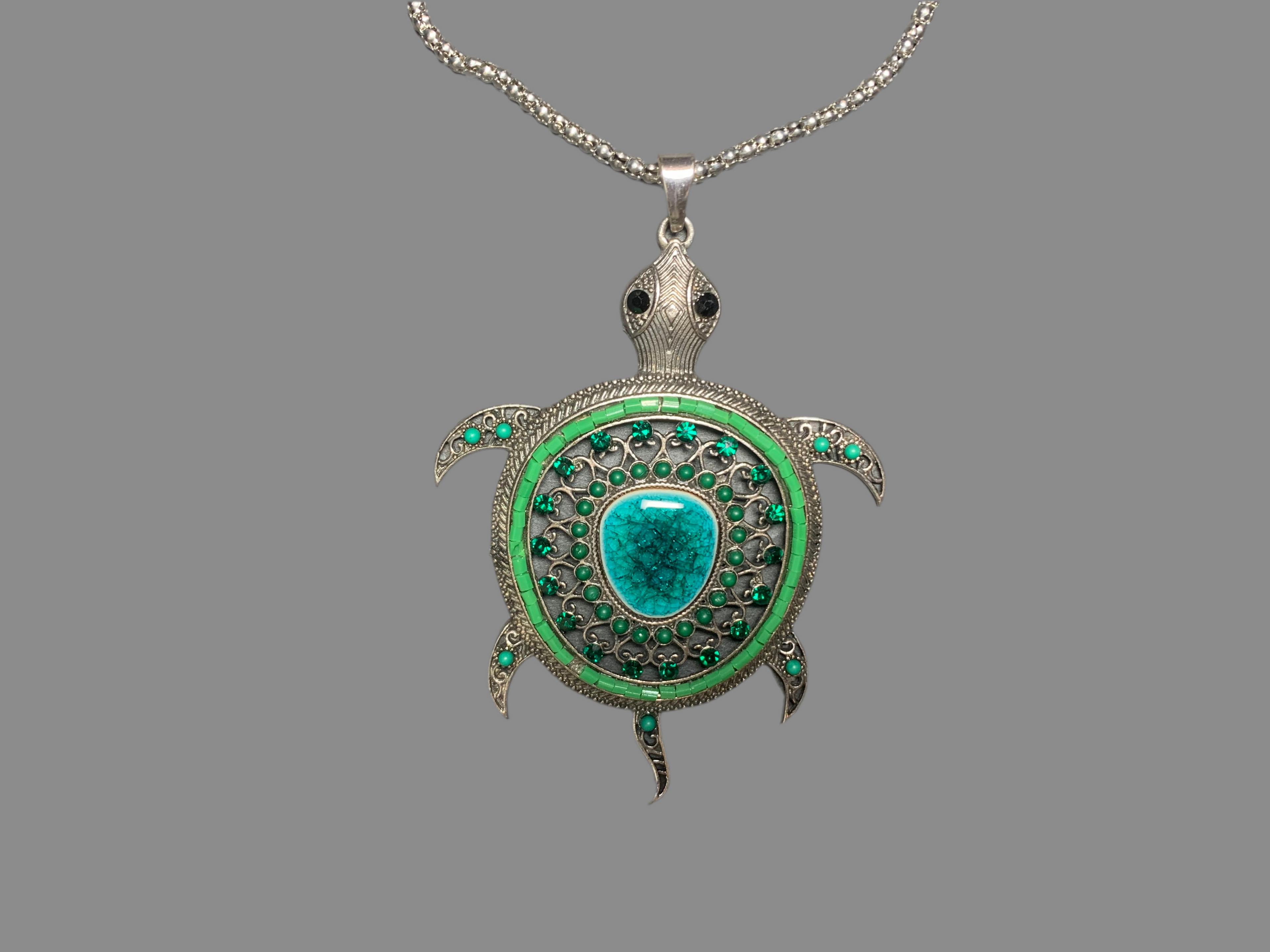 Collier pendentif tortue marine argentée - pierre turquoise