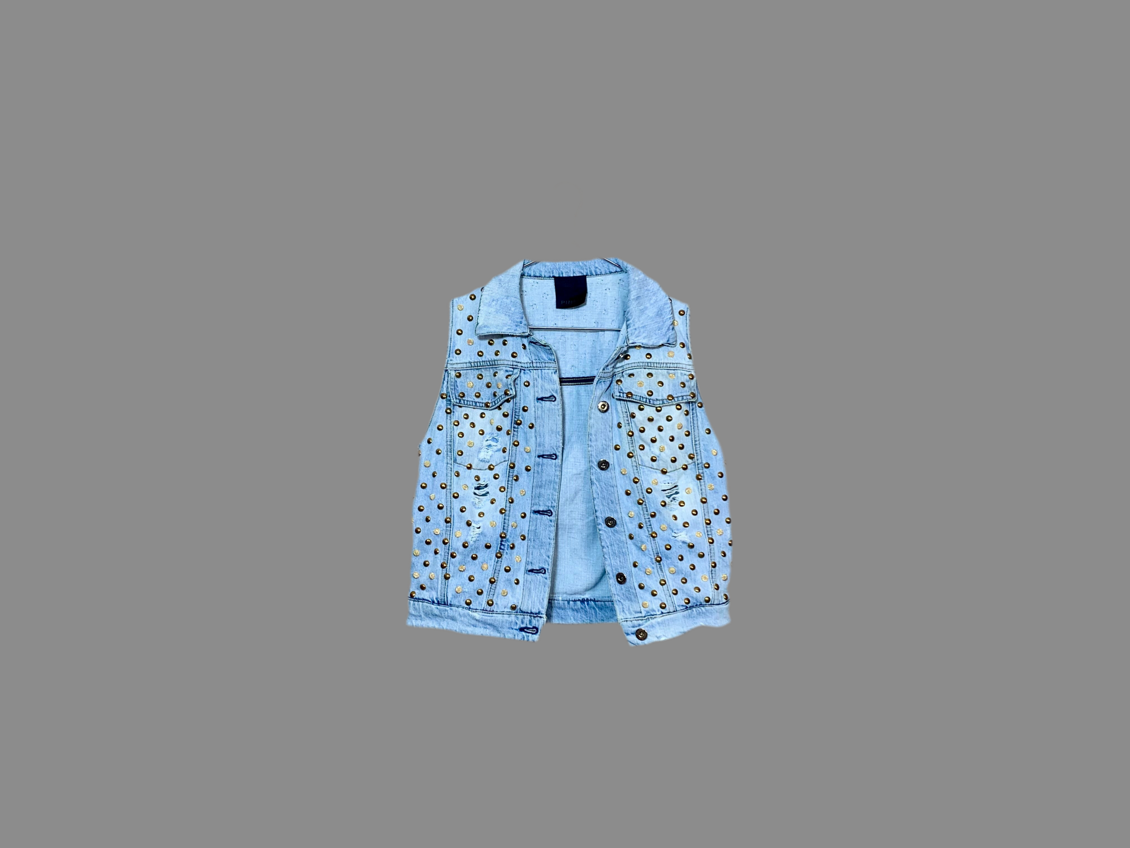 Veste en jean sans manches cloutée – Pinko –