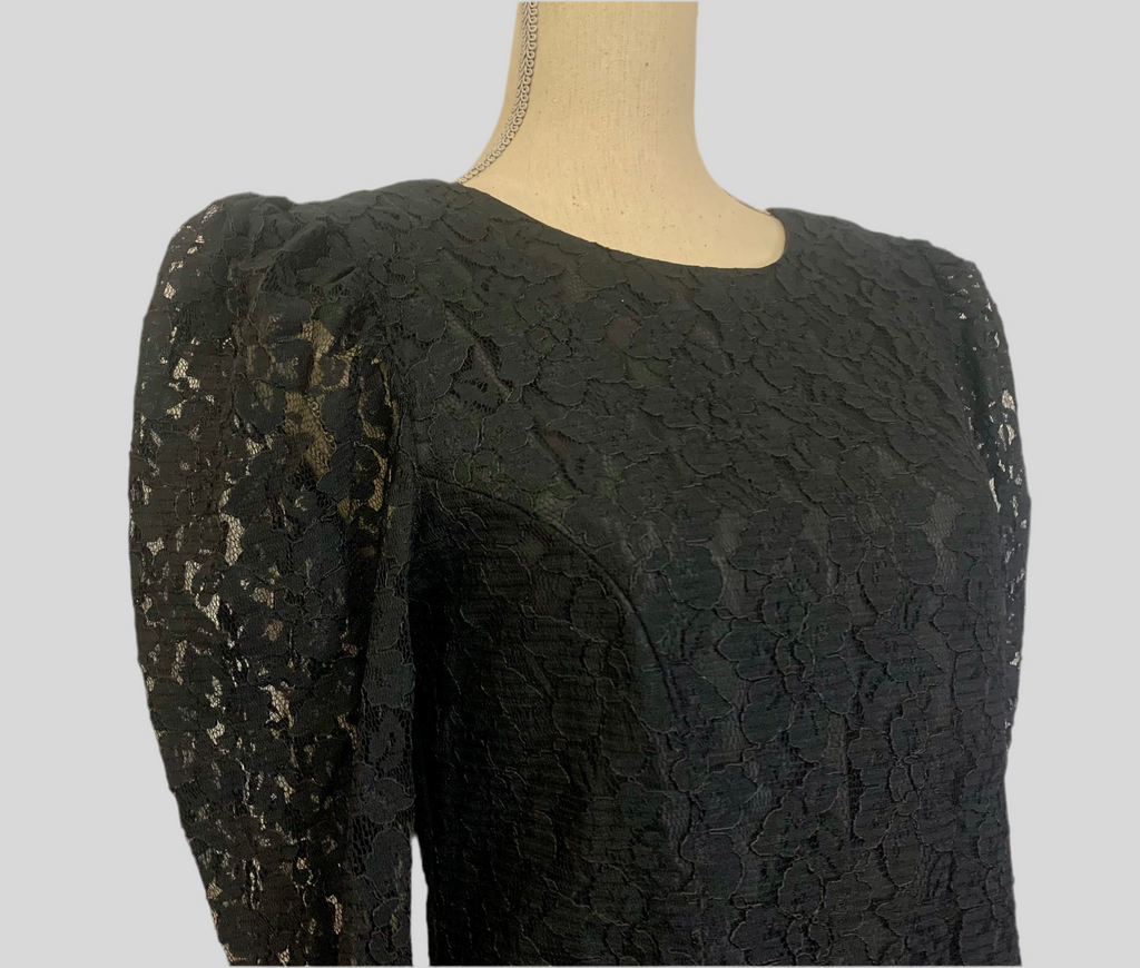 Robe Noire - Dentelle