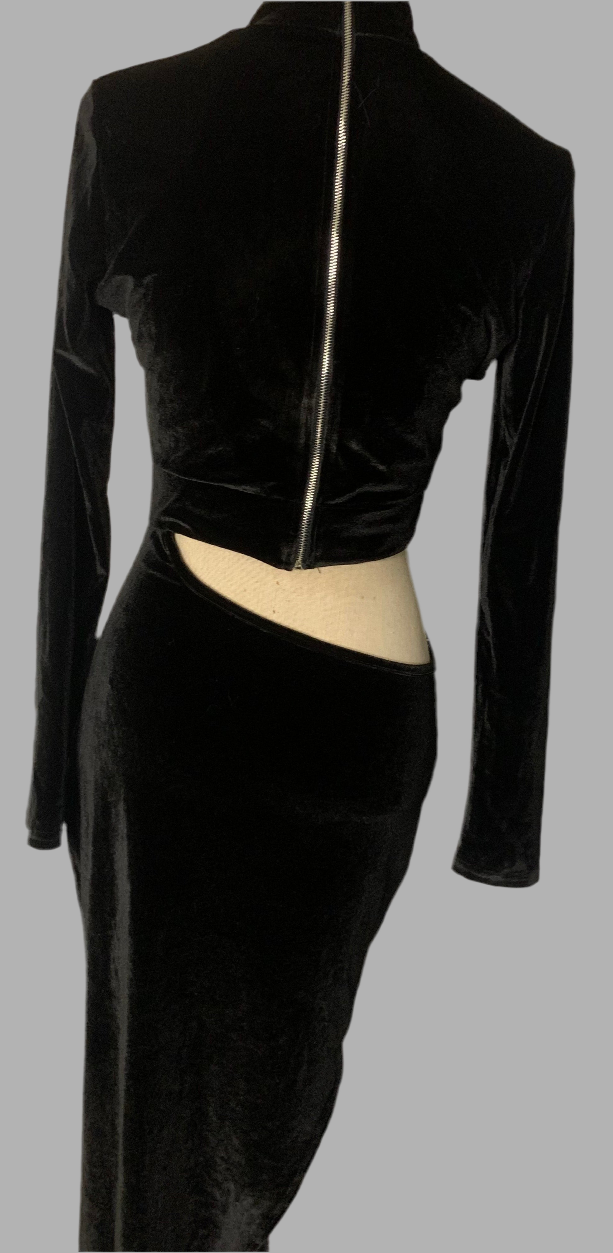 Robe Noir à découpe