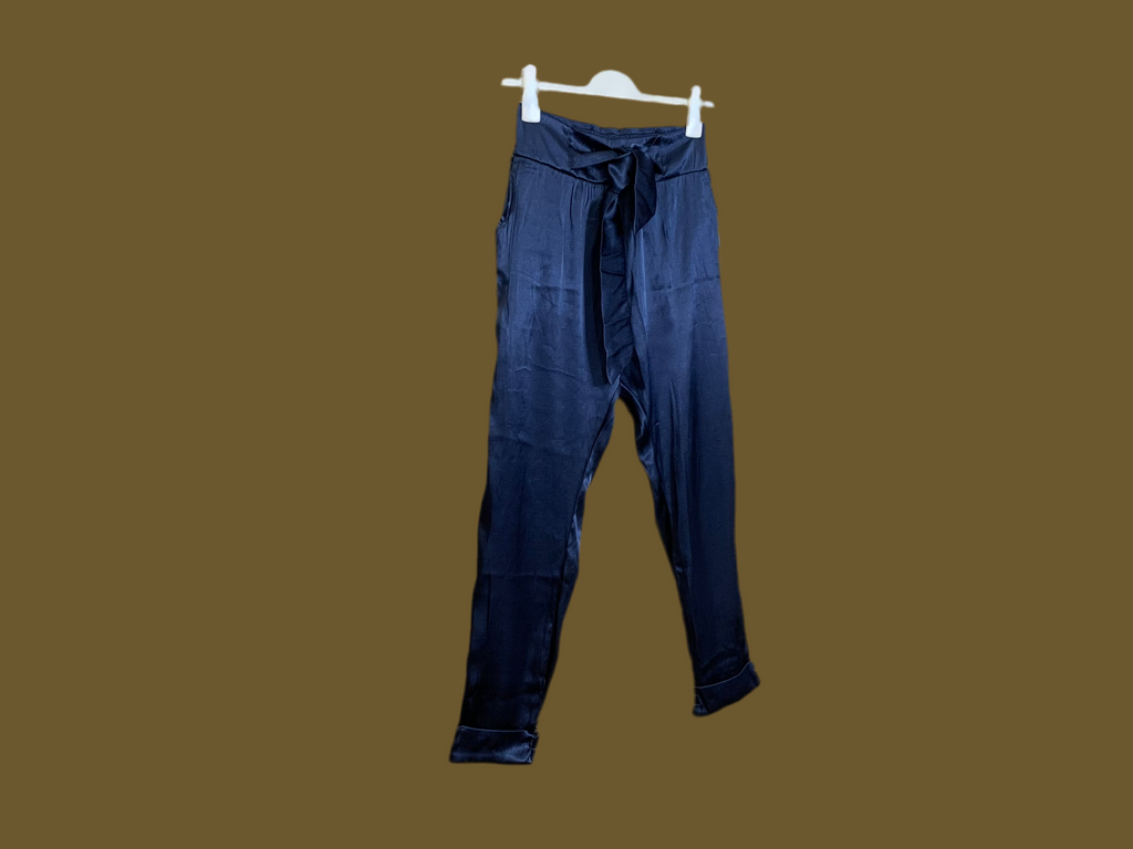 Pantalon carotte satiné
