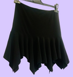 Mini-jupe noire asymétrique