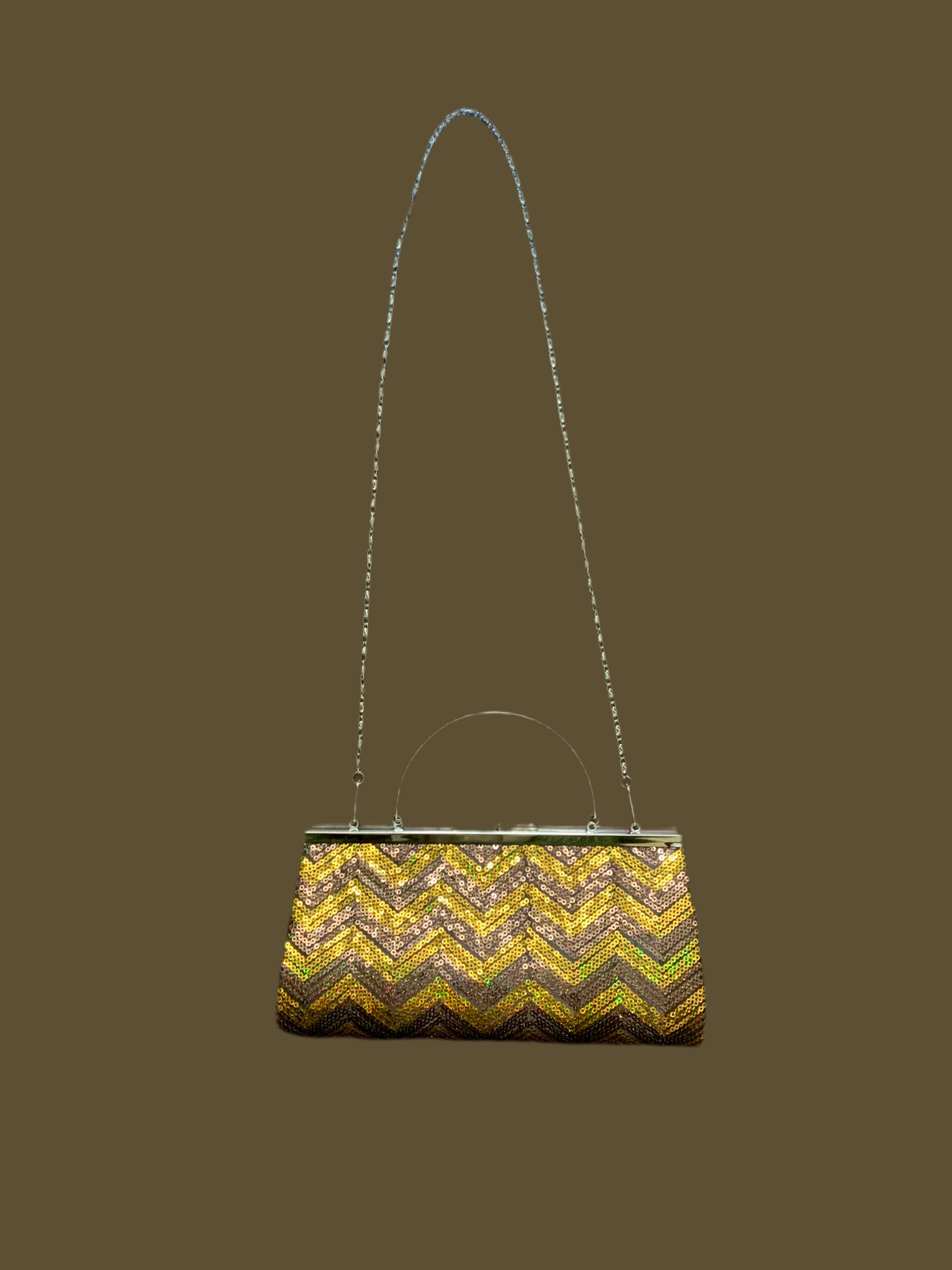 Sac pochette doré et marron à sequins – motif géométrique chevrons