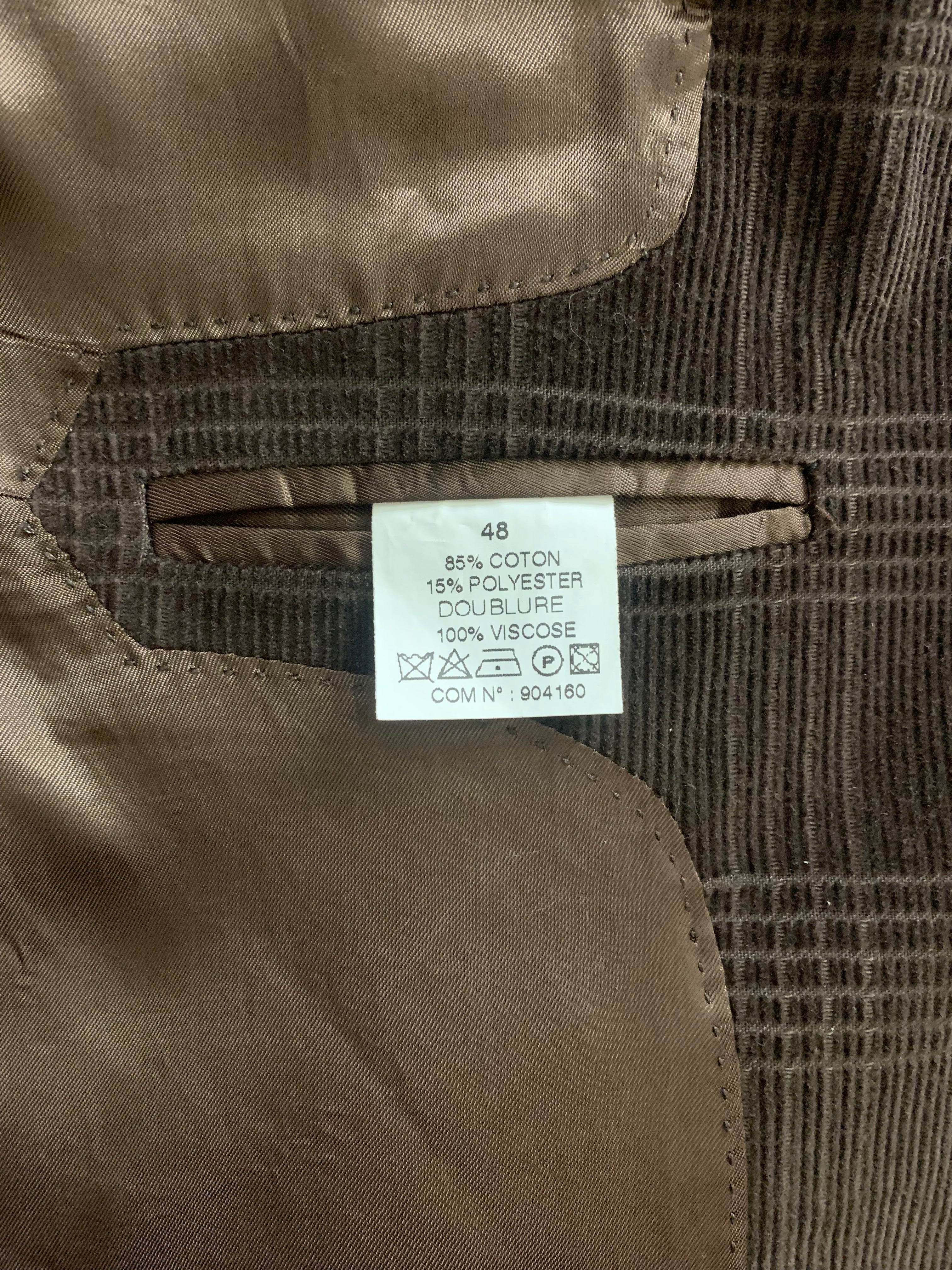 Veste en velours côtelé marron à carreaux – Armand Thiery Studio