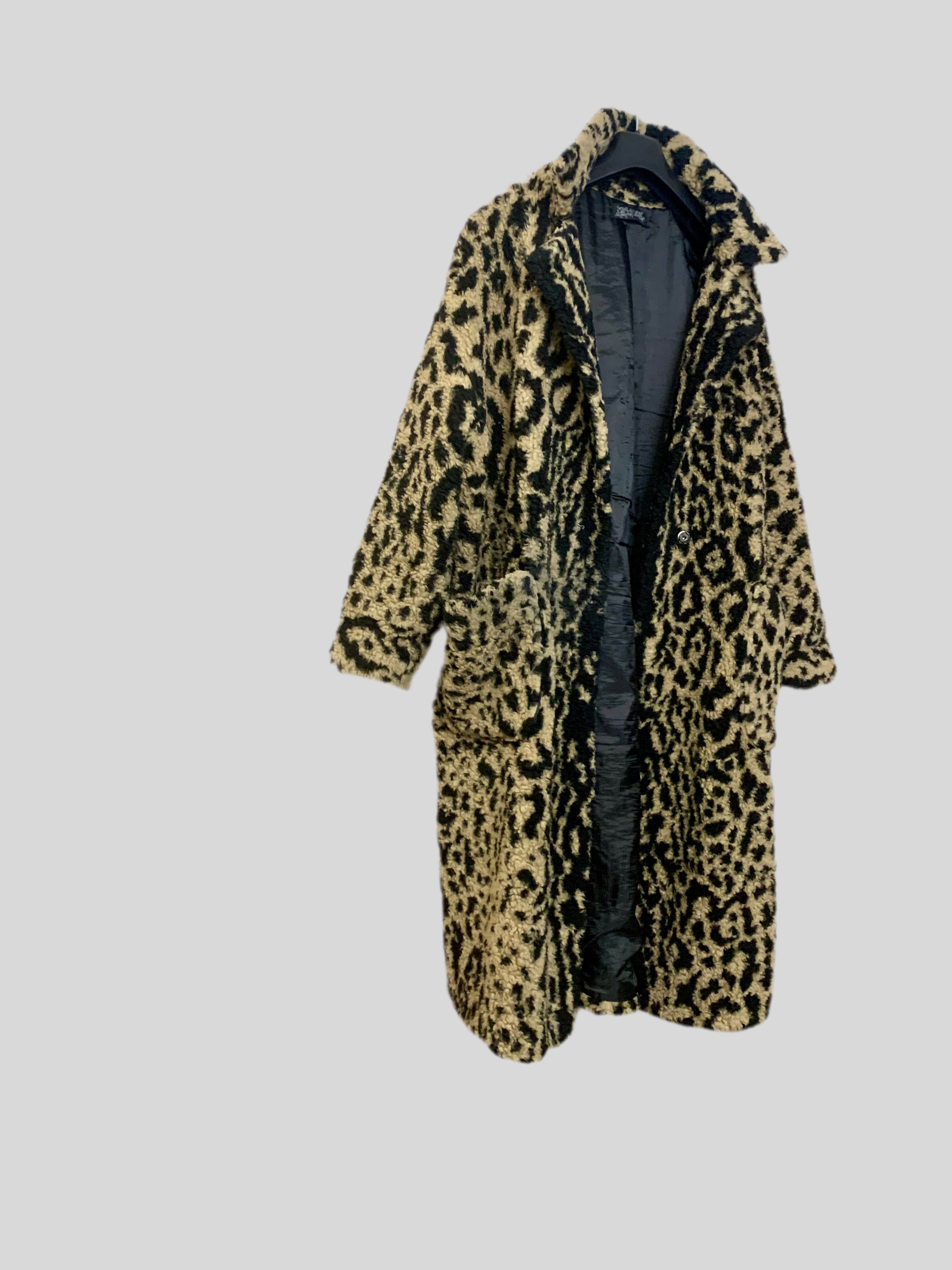 Manteau long à motif animal