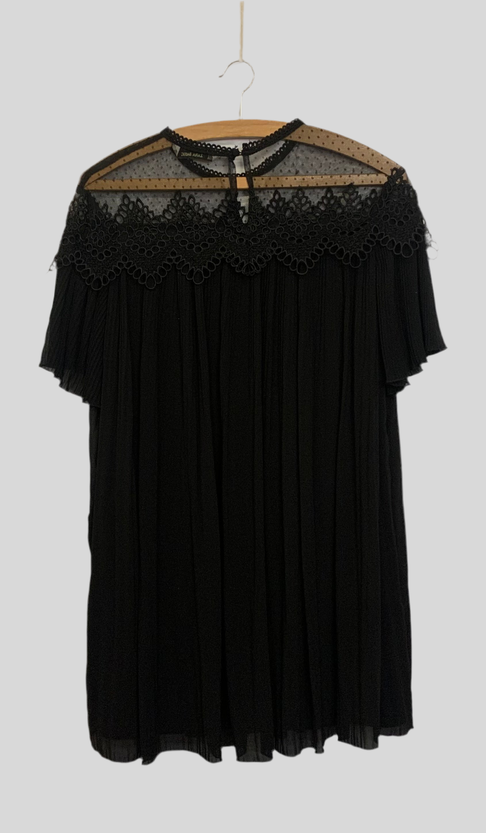 Robe courte plissée - Zara