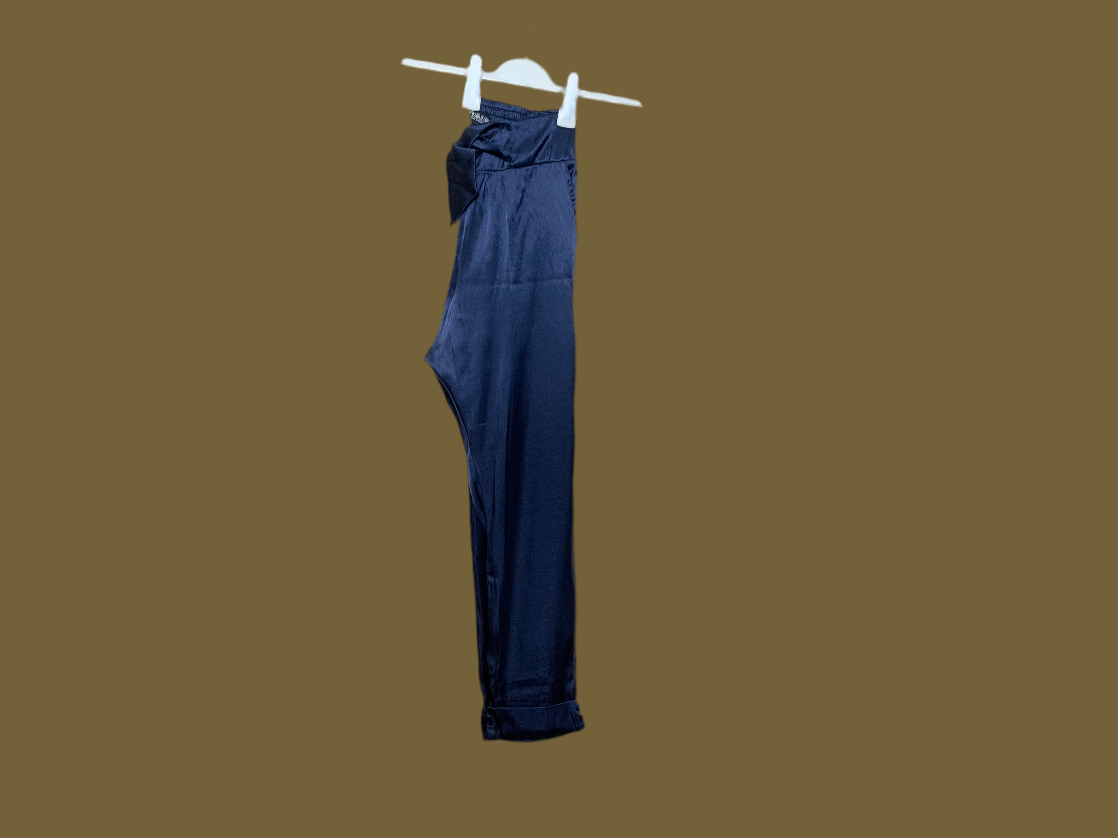 Pantalon carotte satiné