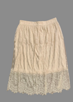 Jupe mi-longue en dentelle écrue – H&M