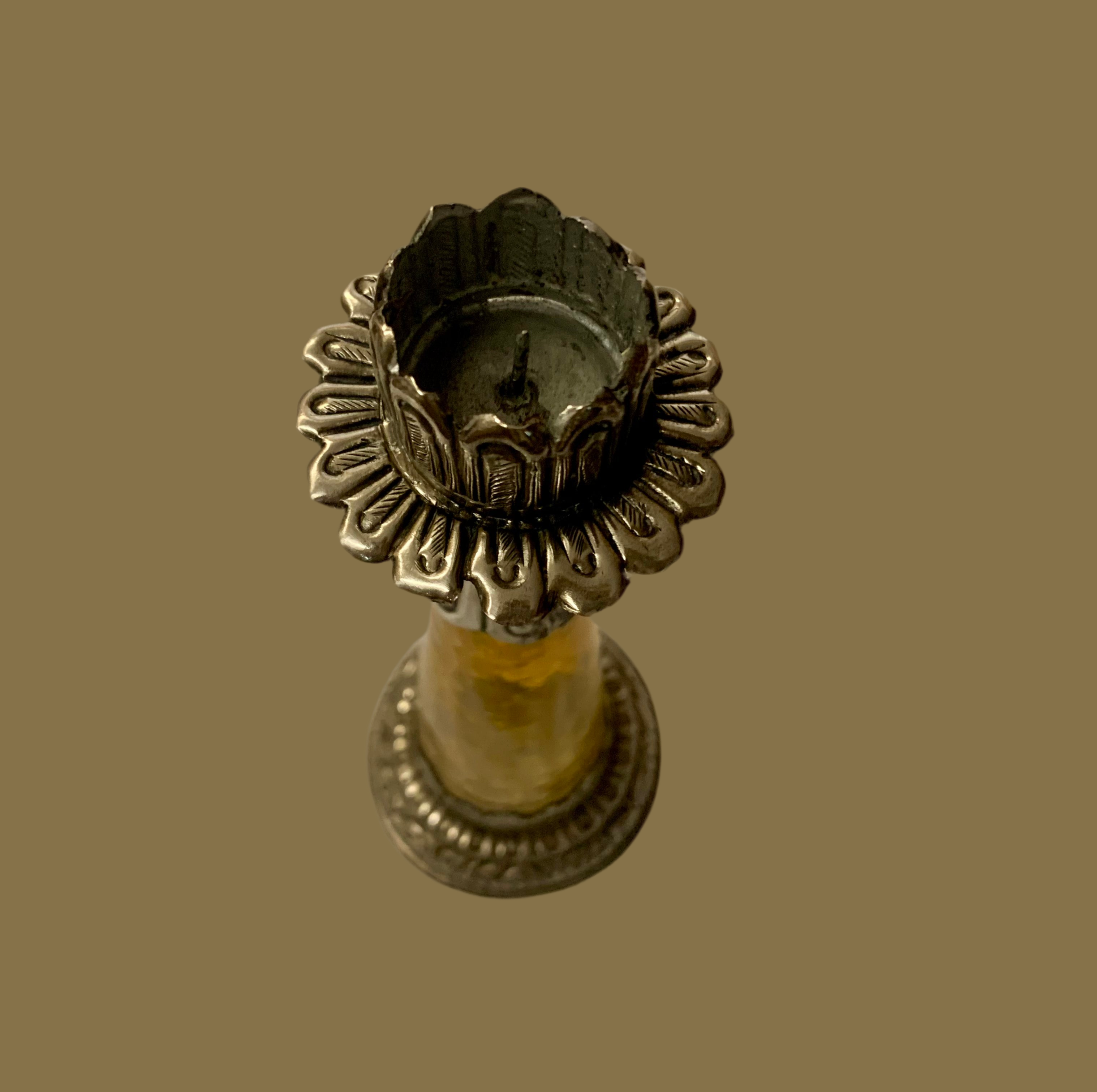 Bougeoir vintage en verre ambré et métal