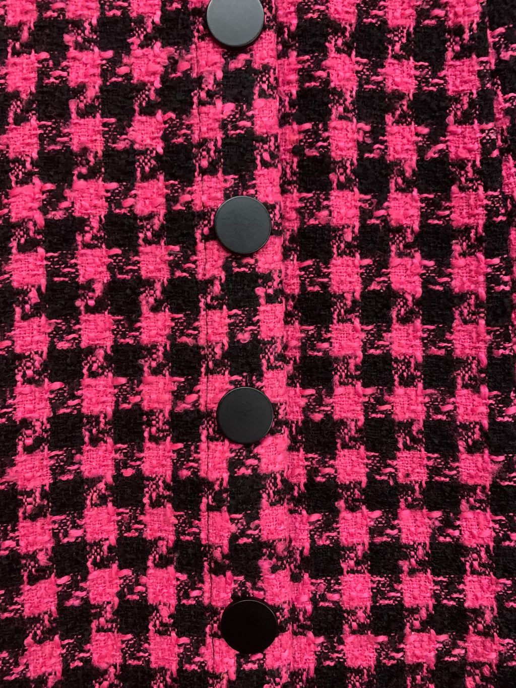 Robe courte pied-de-poule rose et noir