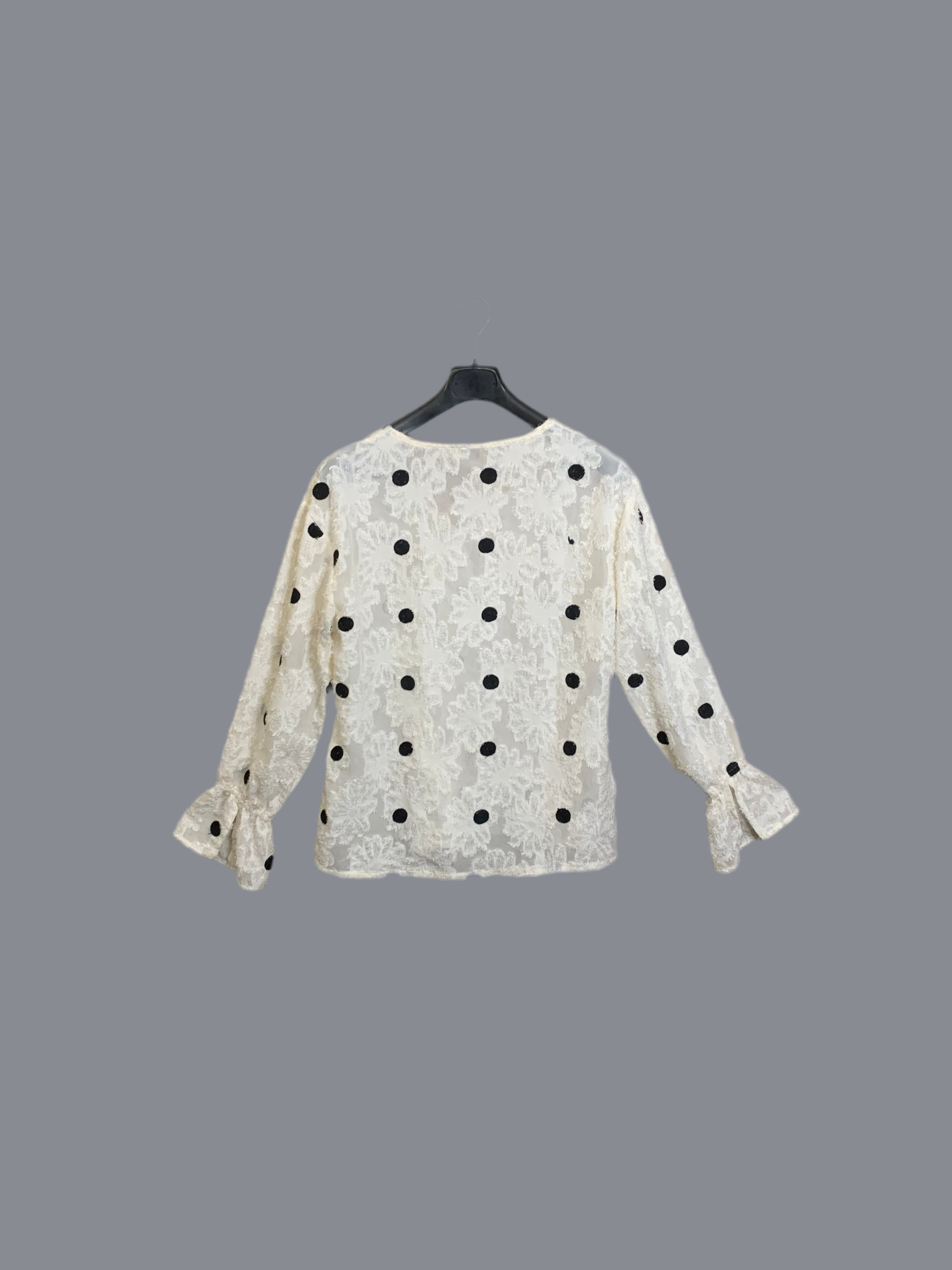 Blouse blanche à pois noirs brodés