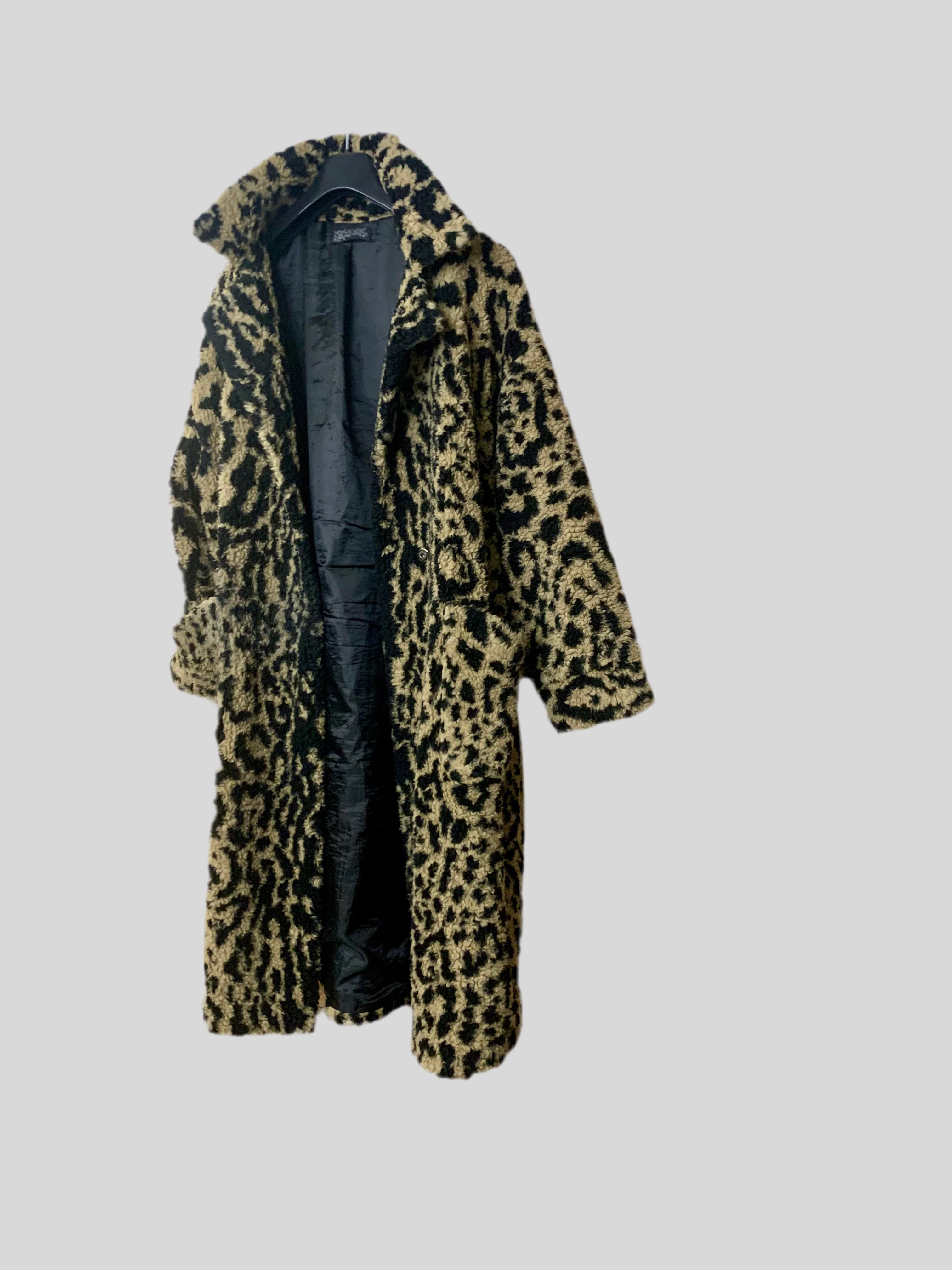 Manteau long à motif animal