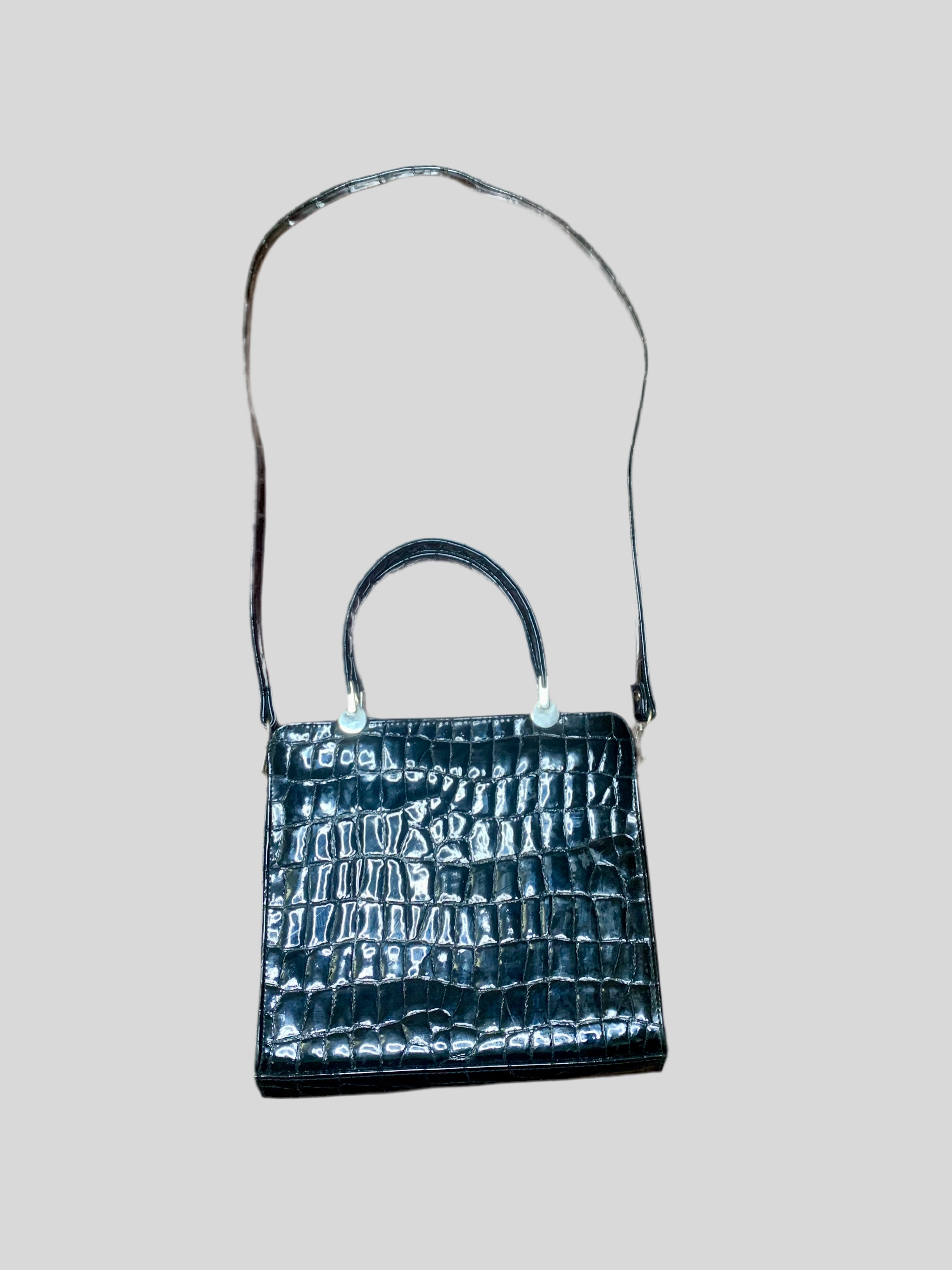 Sac à main noir effet croco vernis
