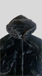 Manteau noir en fausse fourrure – Yessica