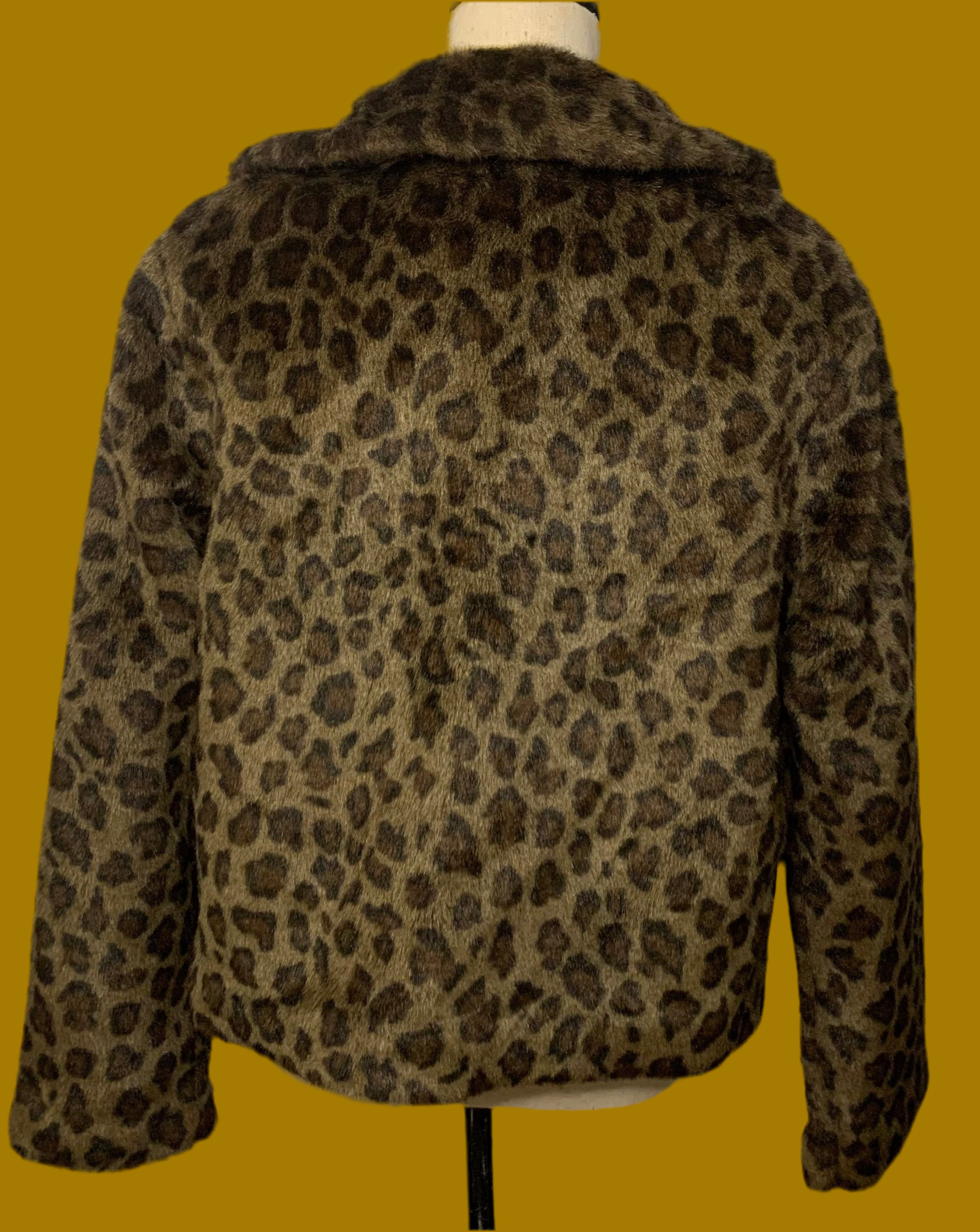 Veste courte fausse fourrure