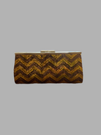 Sac pochette doré et marron à sequins – motif géométrique chevrons