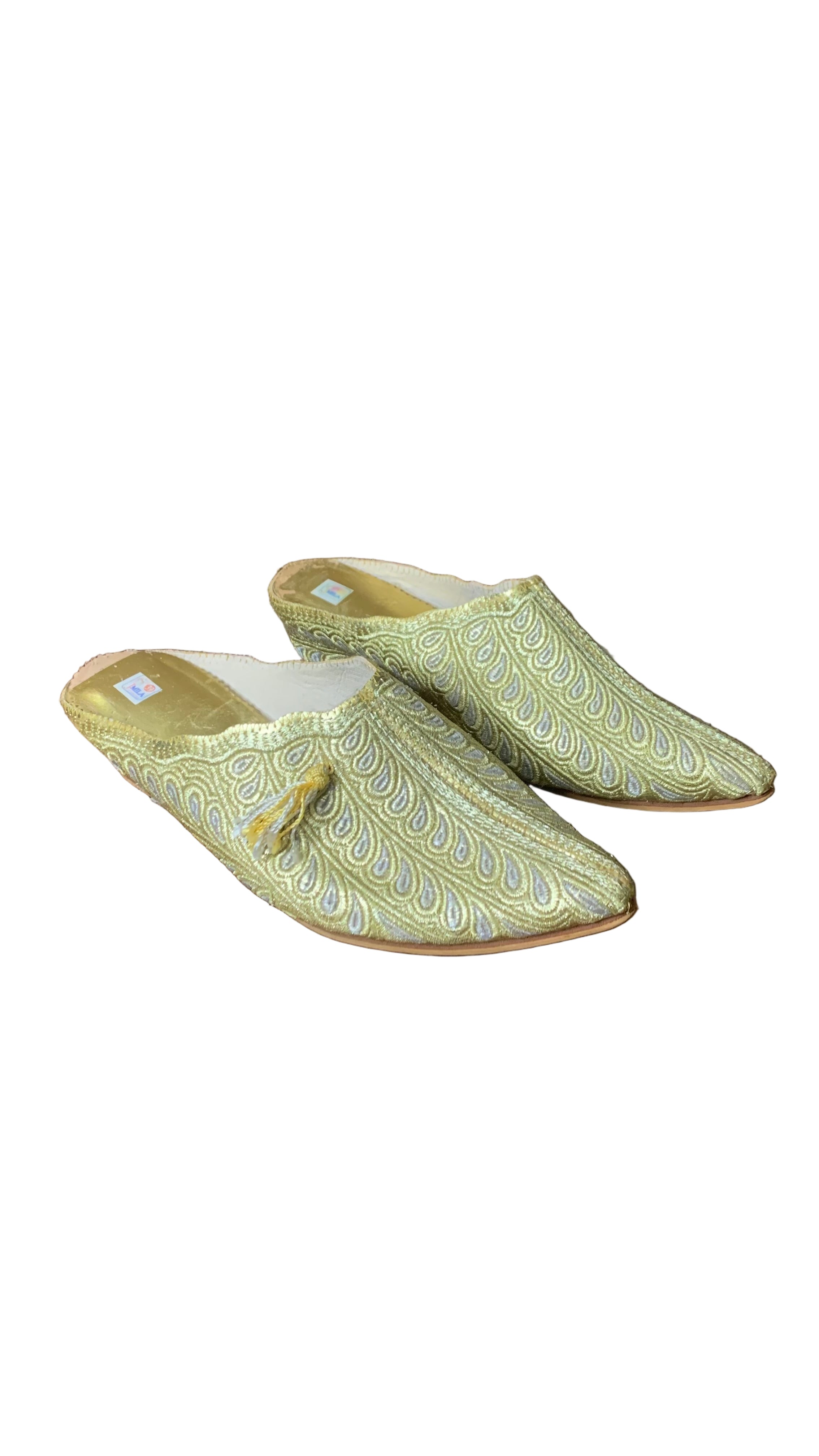 Babouches marocaines artisanales dorées et argentées – Taille 39