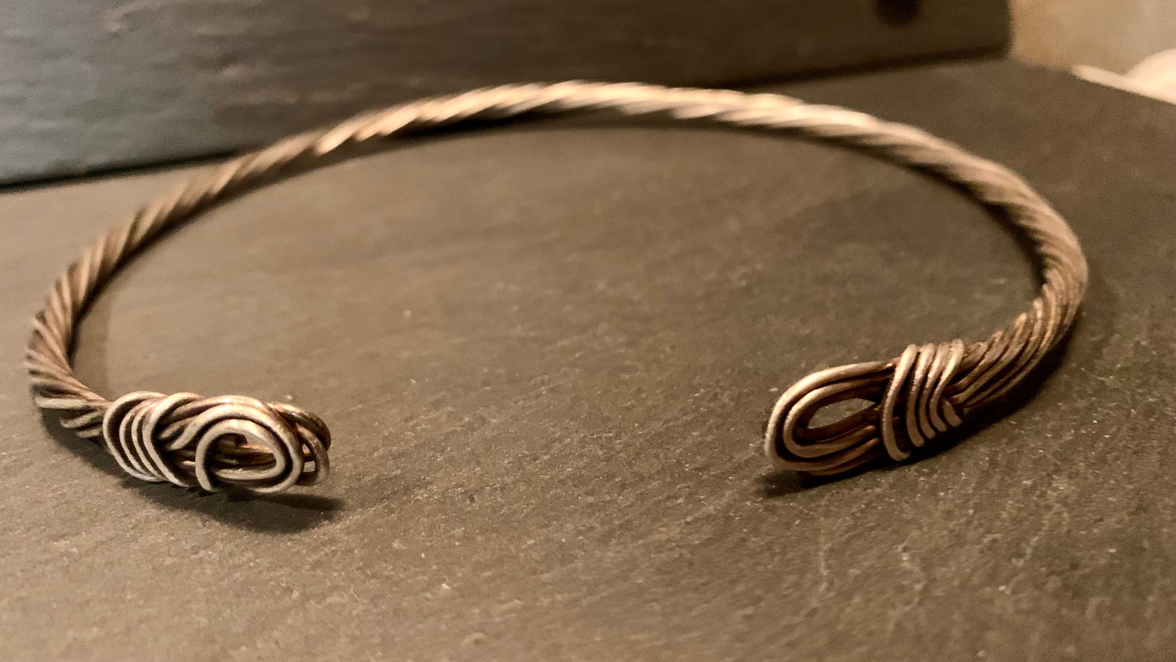 Collier Torque Torsadé