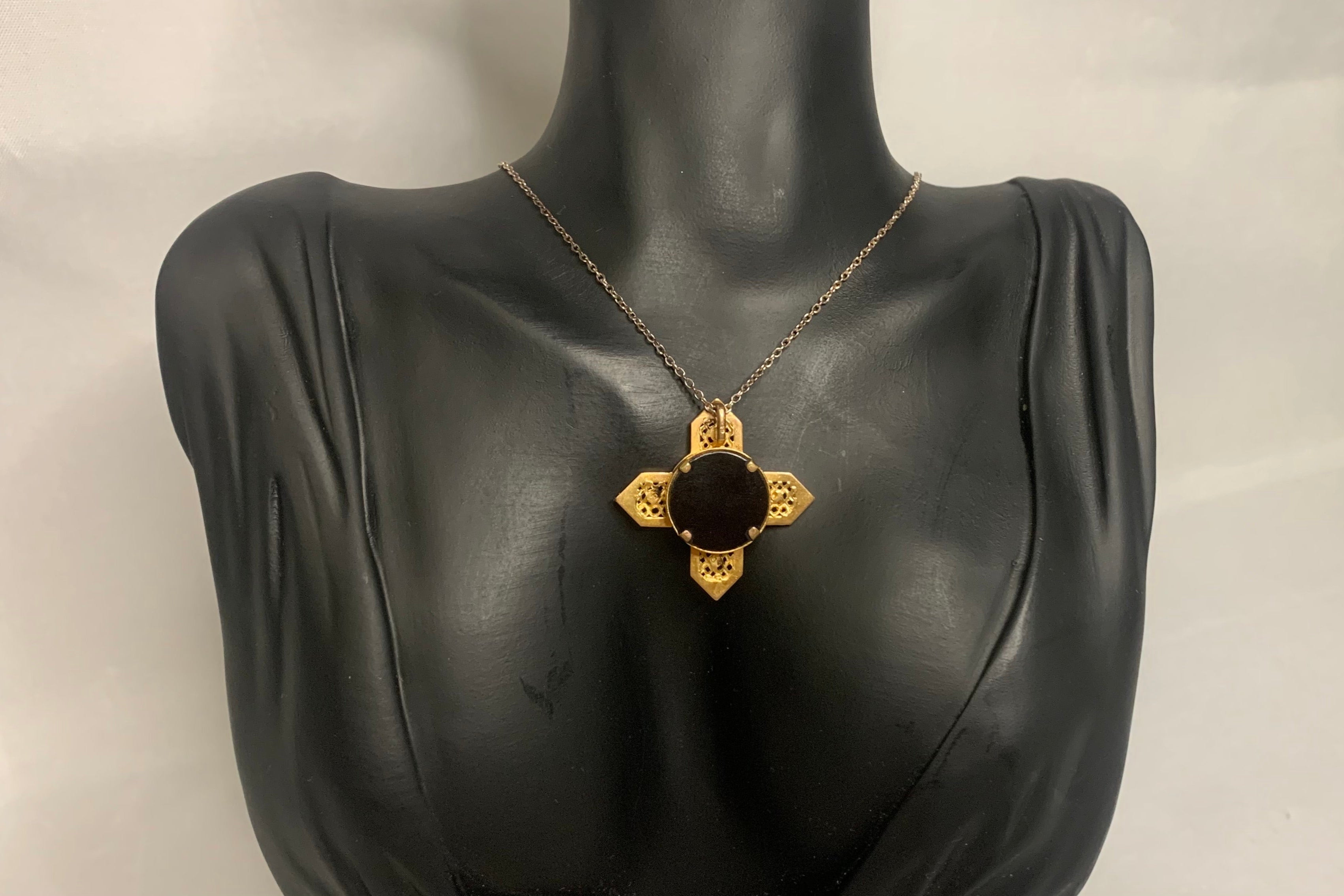 Pendentif Croix  Vitaflor