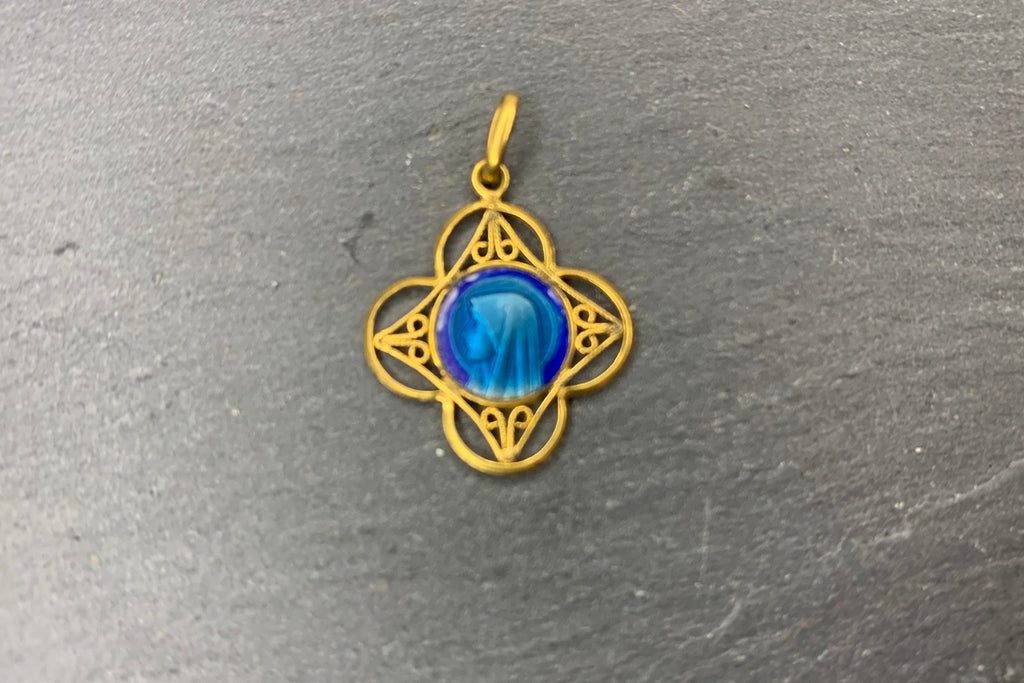 Pendentif Religieux