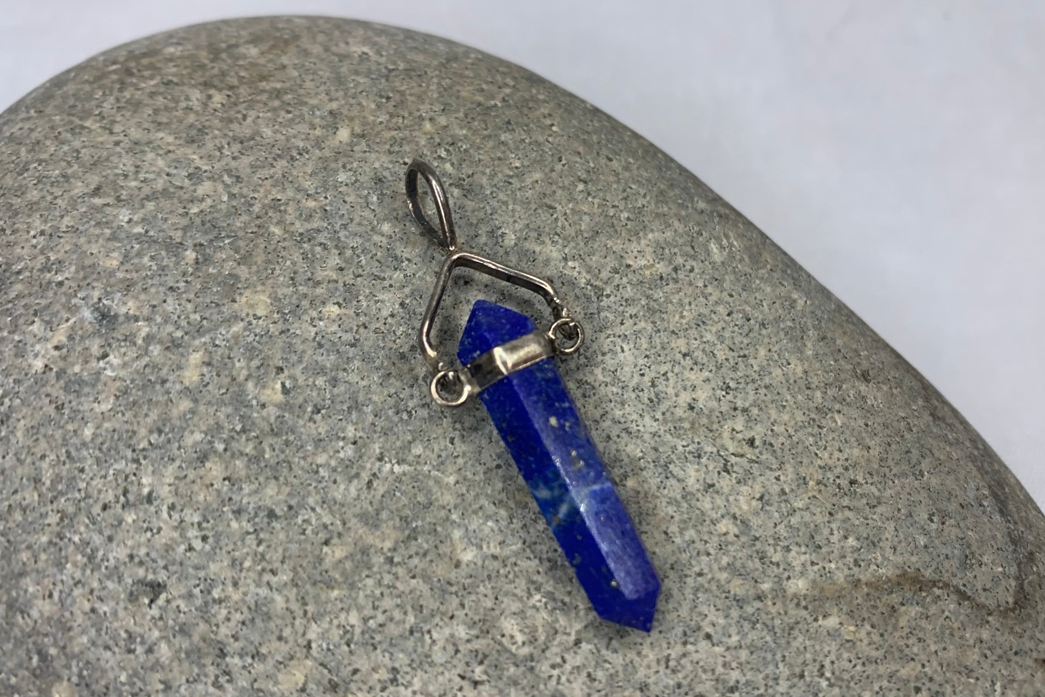 Pendentif Pointe lapis-lazuli