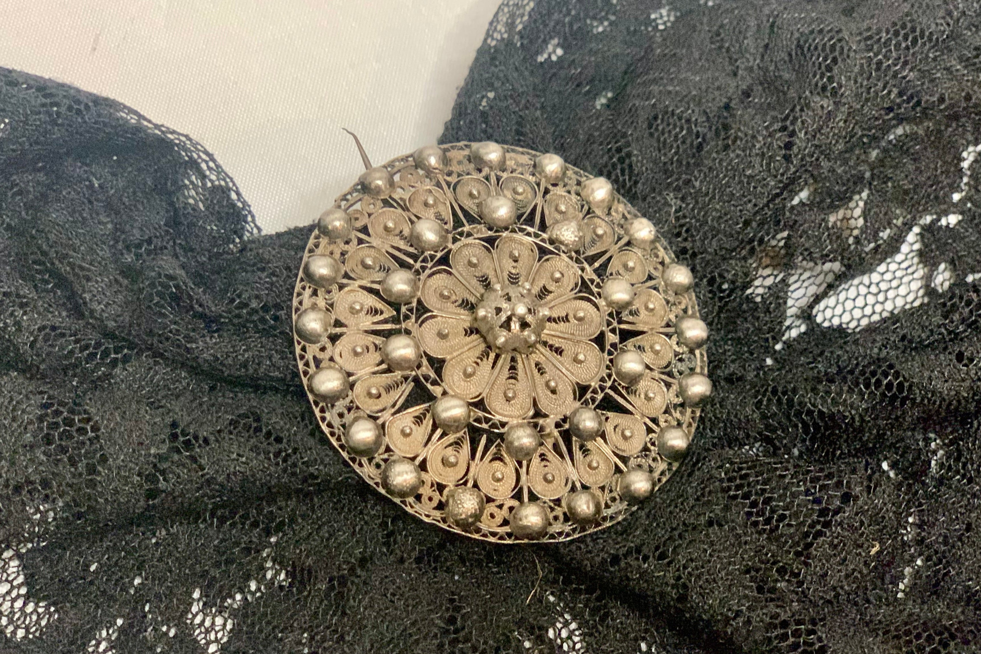 Broche  Ancienne Ronde