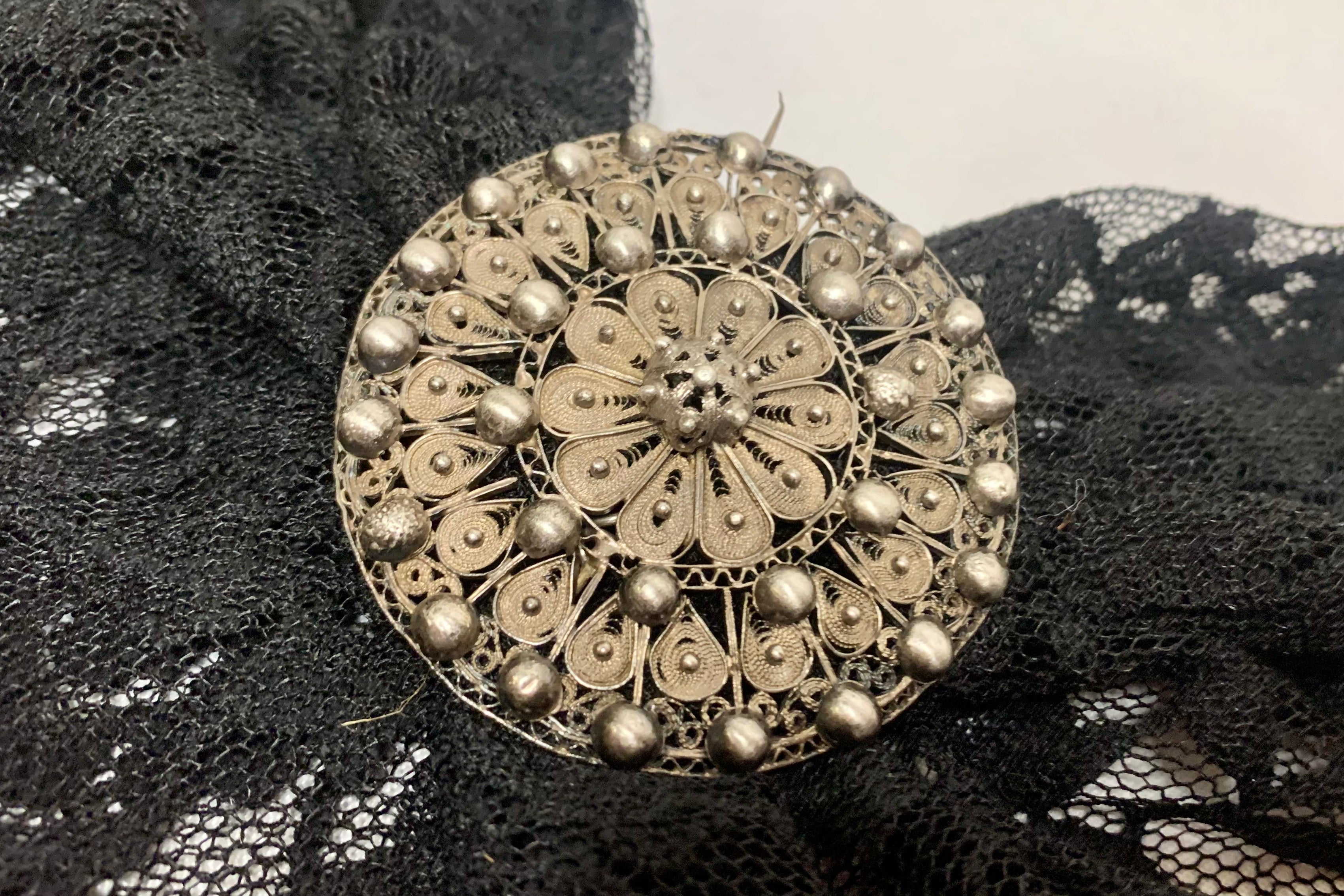 Broche  Ancienne Ronde